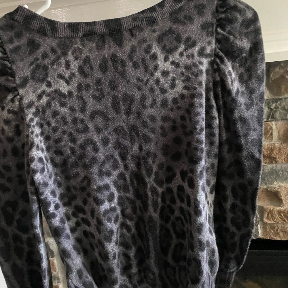 A.n.a leapard print sweater